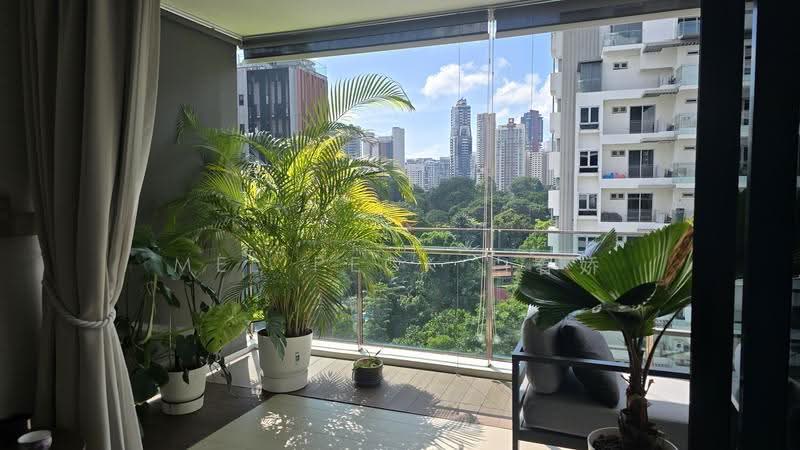 Treasure on Balmoral, 5 Balmoral Road, Tanglin / Holland / Bukit Timah, 4 Bedrooms, 2,002 sqft, Apartment For Sale, by Mel Peck 白春娇, 500100467 - Balcony - PropertyGuru.com.sg