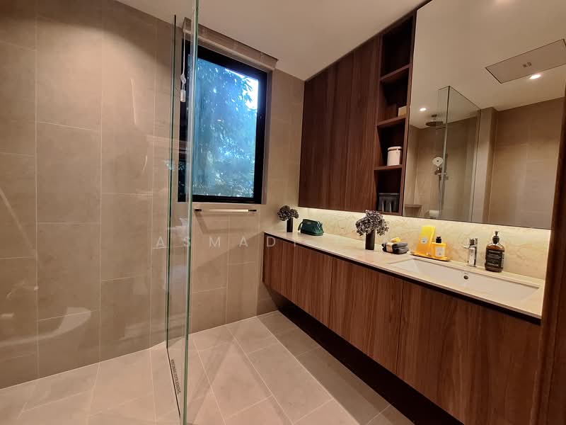 Faber Residence Condominium For Sale at S$ 2,831,000 | PropertyGuru Singapore - Master Bathroom