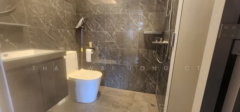 211D Punggol Walk, 211D Punggol Walk, Room Rental, 150 sqft, HDB Flat For Rent, by Tham Wai Fong CT, 500100484 - Bathroom - PropertyGuru.com.sg