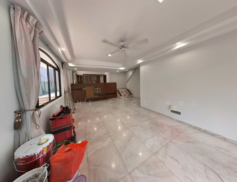 `Spacious Semi-Detached For Rent, Toh Yi Drive at Beauty World, 4 Bedrooms, 4,300 sqft, Semi-Detached House For Rent, by Eugene Choo 朱修仁, 500100488 - Living Room - PropertyGuru.com.sg