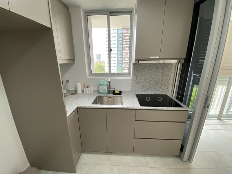 33 Residences Condominium For Sale at S$ 1,290,000 | PropertyGuru Singapore - Kitchen