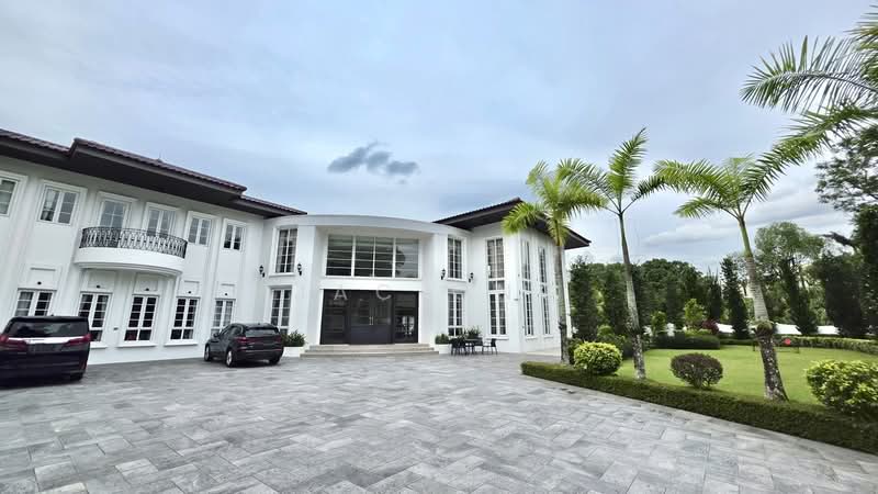 Modern GCB at Tanglin Hill For Lease, Tanglin Hill, 7 Bedrooms, 14,500 sqft, Good Class Bungalow For Rent, by Jac Ong, 500100499 - Exterior - PropertyGuru.com.sg