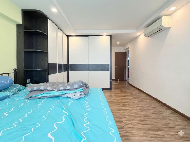 753 Jurong West Street 74 HDB Flat For Sale at S$ 768,888 | PropertyGuru Singapore - Bedroom