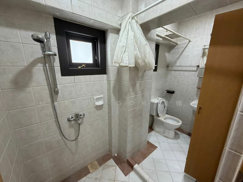 🔥 FOR RENT 🔥Charming Unique Peranakan House ☎️MARTIN 9320.20.20, , 5 Bedrooms, 3,500 sqft, Semi-Detached House For Rent, by Martin Goh 吴伟楠, 500100506 - Bathroom - PropertyGuru.com.sg