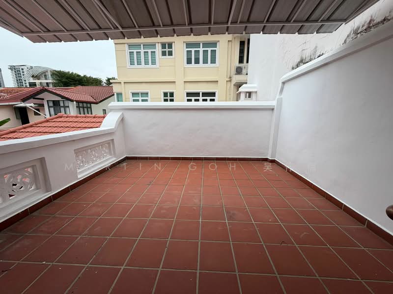 🔥 FOR RENT 🔥Charming Unique Peranakan House ☎️MARTIN 9320.20.20, , 5 Bedrooms, 3,500 sqft, Semi-Detached House For Rent, by Martin Goh 吴伟楠, 500100506 - Balcony - PropertyGuru.com.sg