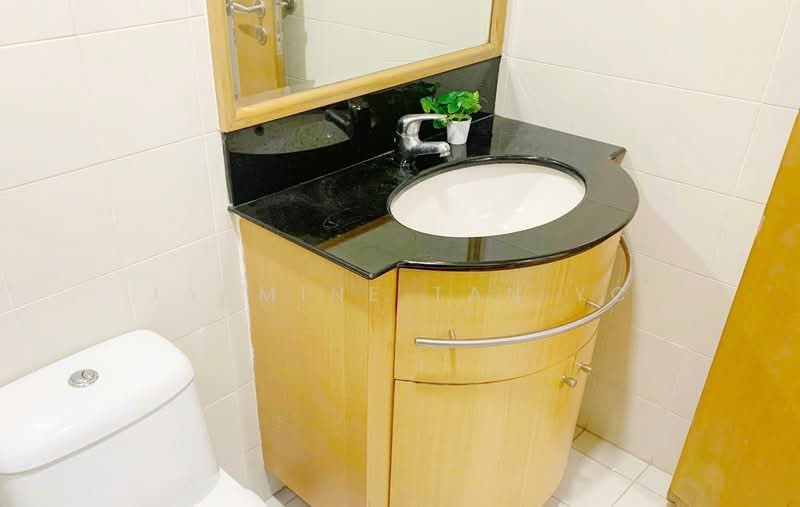 Summerhill, 52 Hume Avenue, Room Rental, 120 sqft, Condominium For Rent, by Jasmine Tan YC, 500100508 - Bathroom - PropertyGuru.com.sg