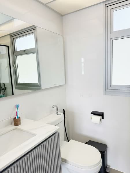 153C Bedok South Road, 153C Bedok South Road, 3 Bedrooms, 1,001 sqft, HDB Flat For Sale, by Lewis Ho, 500100519 - Bathroom - PropertyGuru.com.sg