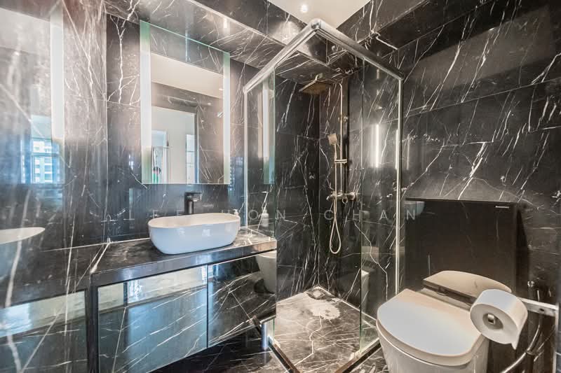 8C Upper Boon Keng Road HDB Flat For Sale at S$ 1,050,000 | PropertyGuru Singapore - Bathroom