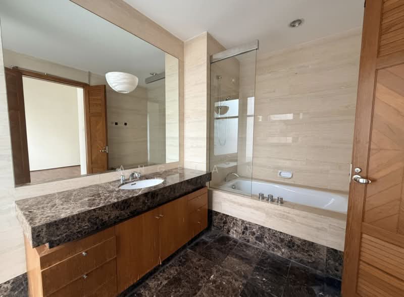 Belmont Road, , 5 Bedrooms, 7,200 sqft, Good Class Bungalow For Rent, by Angela Ng, 500100535 - Bathroom - PropertyGuru.com.sg