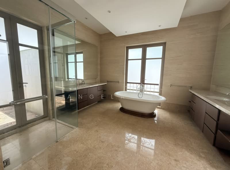 Belmont Road, , 5 Bedrooms, 7,200 sqft, Good Class Bungalow For Rent, by Angela Ng, 500100535 - Bathroom - PropertyGuru.com.sg