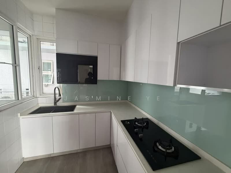 The Floravale Executive Condominium For Sale at S$ 1,550,000 | PropertyGuru Singapore - Kitchen