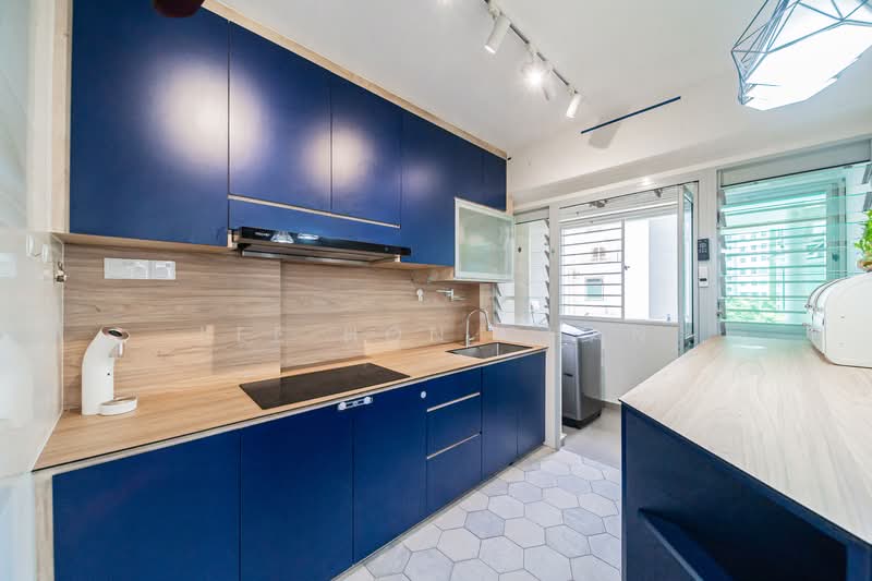 468A Yishun Street 43 HDB Flat For Sale at S$ 600,000 | PropertyGuru Singapore - Kitchen