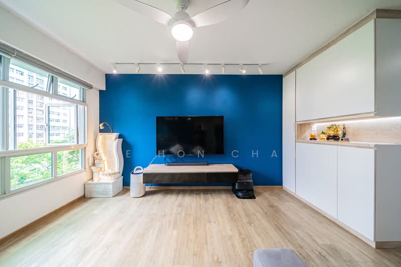 468A Yishun Street 43 HDB Flat For Sale at S$ 600,000 | PropertyGuru Singapore - Living Room