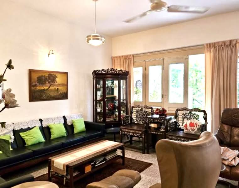 ❤️❤️ $8.XXM. BUILD YOUR DREAM HOME. RECTANGLE LAND. WIDE FRONTAGE. ☎️ JEAN 93571119, Watten estate/Hillcrest/Greenwood/Greendale, 4 Bedrooms, 2,000 sqft, Semi-Detached House For Sale, by Jean Ong, 500100567 - Living Room - PropertyGuru.com.sg