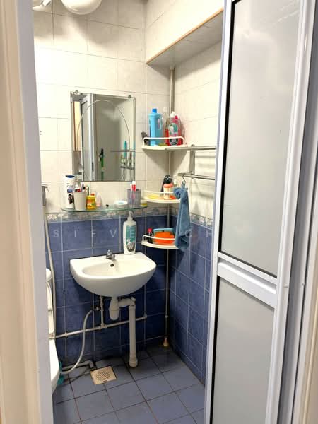 194 Rivervale Drive, 194 Rivervale Drive, Room Rental, 120 sqft, HDB Flat For Rent, by Steven Choo, 500100589 - Bathroom - PropertyGuru.com.sg