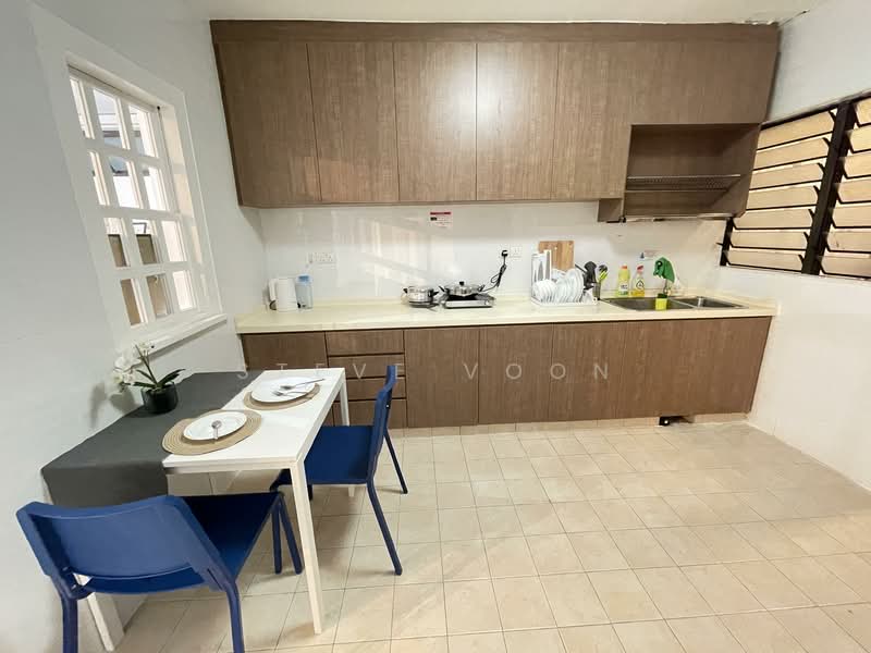 Sixth Avenue Centre, 805 Bukit Timah Road, Room Rental, 200 sqft, Apartment For Rent, by Steve Voon, 500100599 - PropertyGuru.com.sg