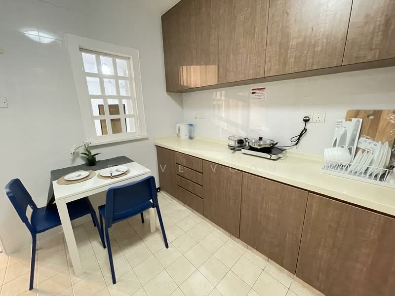 Sixth Avenue Centre, 805 Bukit Timah Road, Room Rental, 200 sqft, Apartment For Rent, by Steve Voon, 500100599 - PropertyGuru.com.sg