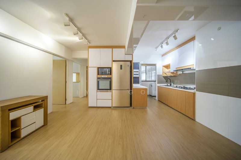 293B Compassvale Crescent, 293B Compassvale Crescent, 3 Bedrooms, 1,001 sqft, HDB Flat For Sale, by Iyan Goh, 500100610 - Kitchen - PropertyGuru.com.sg