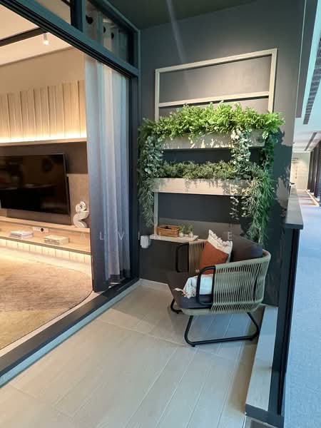 The Continuum, 1-8 Thiam Siew Avenue, 3 Bedrooms, 1,076 sqft, Condominium For Sale, by Alvin Lee, 500100614 - Balcony - PropertyGuru.com.sg