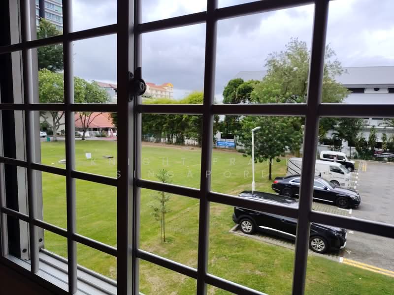 10 Pine Close HDB Flat For Sale at S$ 640,000 | PropertyGuru Singapore - Exterior