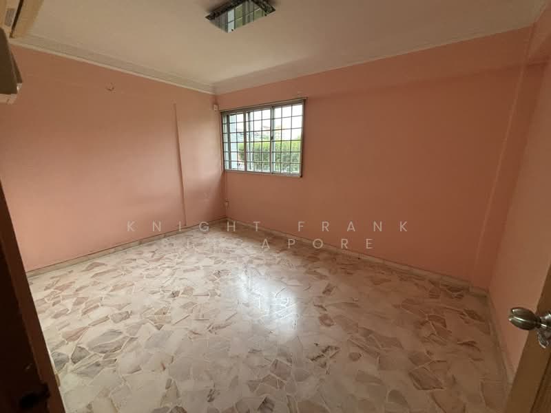 10 Pine Close HDB Flat For Sale at S$ 640,000 | PropertyGuru Singapore - Interior