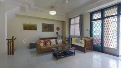 For Rent - Highgate crescent