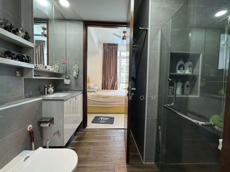 Naung Residence Apartment For Sale at S$ 870,000 | PropertyGuru Singapore - Bathroom