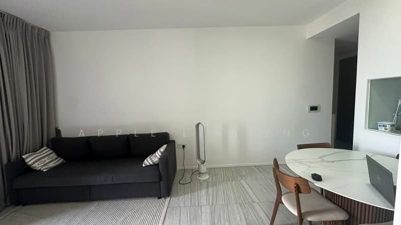 Parc Esta, 906 Sims Avenue, 2 Bedrooms, 829 sqft, Condominium For Rent, by Apple Lin Feng, 500100633 - Living Room - PropertyGuru.com.sg
