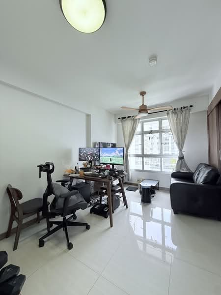 405A Northshore Drive, 405A Northshore Drive, 1 Bedroom, 409 sqft, HDB Flat For Rent, by Elise Liew, 500100638 - Living Room - PropertyGuru.com.sg