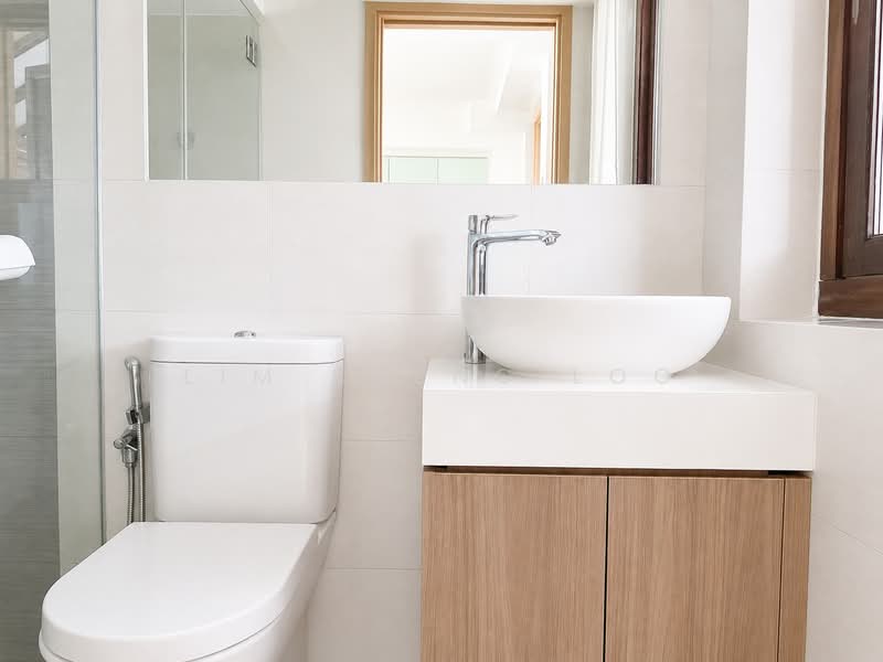 The Red House, 63 East Coast Road, 1 Bedroom, 818 sqft, Apartment For Rent, by Lim Sheng Loo, 500100640 - Bathroom - PropertyGuru.com.sg