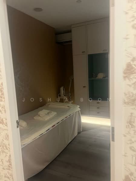 Lucky Plaza, 304 Orchard Road, 335 sqft, Mall Shop For Rent, by Joshua Boon, 500100641 - Interior - CommercialGuru.com.sg