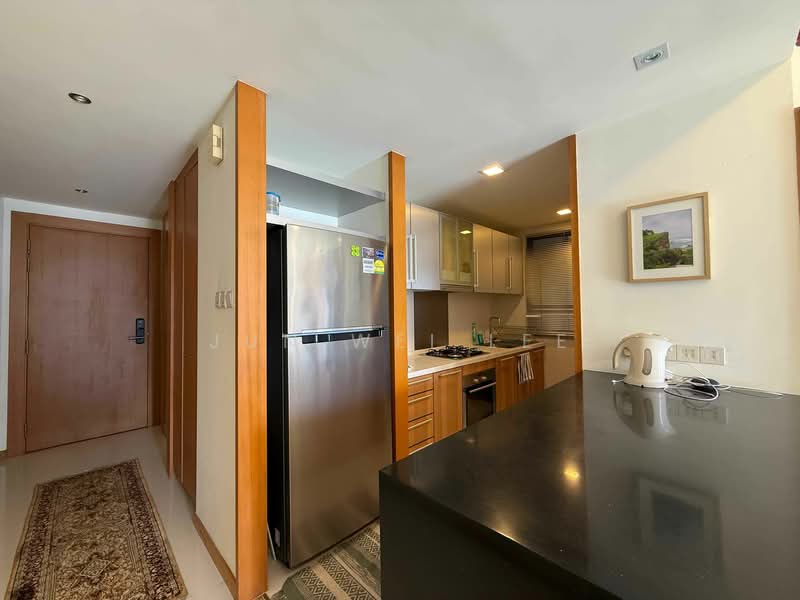 The Pier at Robertson Apartment For Sale at S$ 1,725,000 | PropertyGuru Singapore - Kitchen