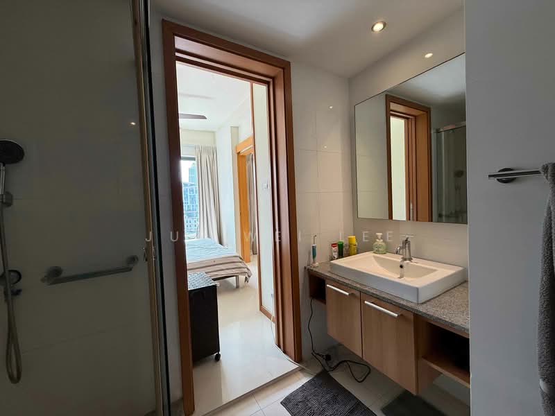 The Pier at Robertson Apartment For Sale at S$ 1,725,000 | PropertyGuru Singapore - Bathroom