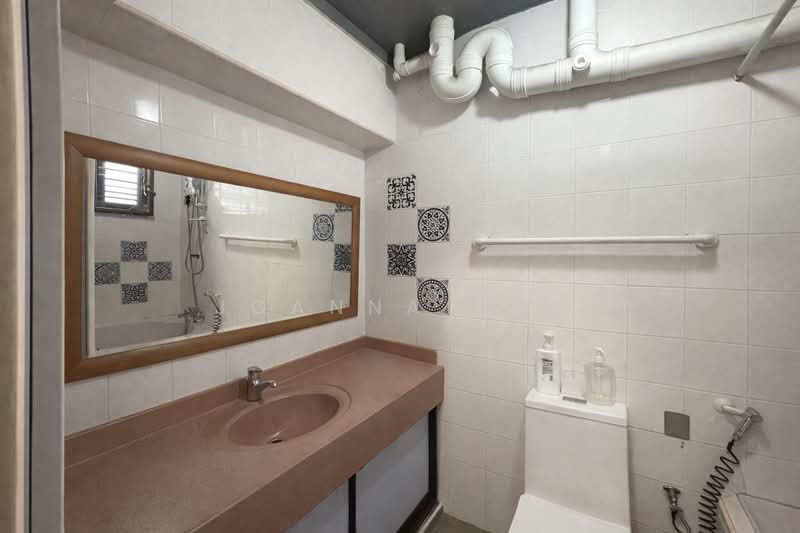 188B Rivervale Drive HDB Flat For Sale at S$ 628,000 | PropertyGuru Singapore - Bathroom