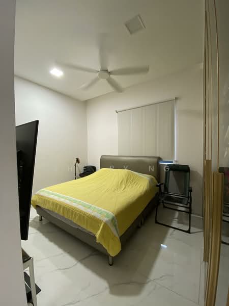 Serangoon Garden Estate, 59 Chartwell Drive, 7 Bedrooms, 9,660 sqft, Semi-Detached House For Sale, by Sherry Ng, 500100657 - Bedroom - PropertyGuru.com.sg