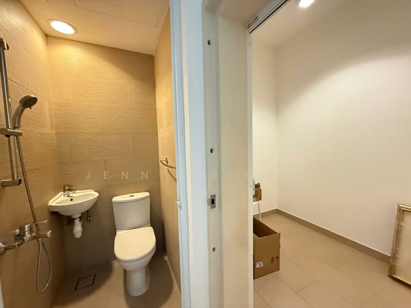 Ardmore Residence, 7 Ardmore Park, 5 Bedrooms, 3,186 sqft, Condominium For Rent, by Jennifer Quah, 500100671 - Bathroom - PropertyGuru.com.sg