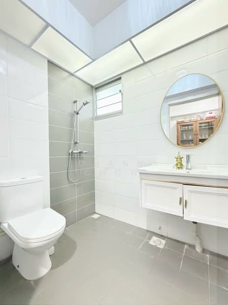 216A Boon Lay View, 216A Boon Lay Avenue, 4 Bedrooms, 1,237 sqft, HDB Flat For Sale, by Johanna Chow, 500100677 - Bathroom - PropertyGuru.com.sg