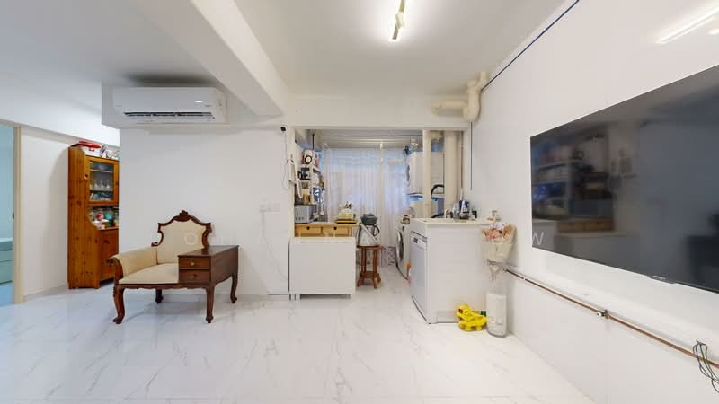 216A Boon Lay View, 216A Boon Lay Avenue, 4 Bedrooms, 1,237 sqft, HDB Flat For Sale, by Johanna Chow, 500100677 - Living Room - PropertyGuru.com.sg