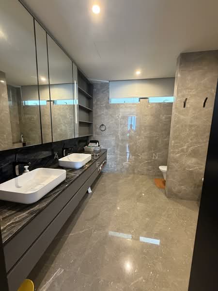 Boulevard 88 Condominium For Sale at S$ 13,000,000 | PropertyGuru Singapore - Bathroom
