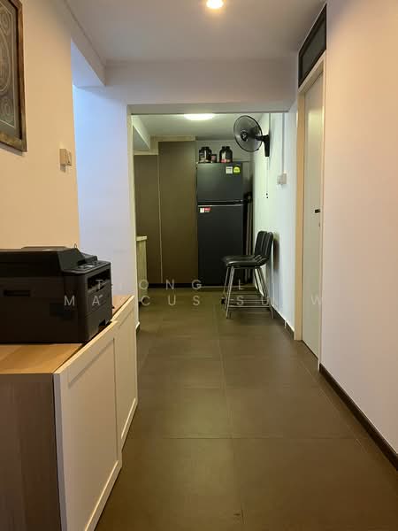 10 Jalan Batu, 10 Jalan Batu, Room Rental, 150 sqft, HDB Flat For Rent, by Tiong Lim Marcus Suaw, 500100702 - Corridor - PropertyGuru.com.sg