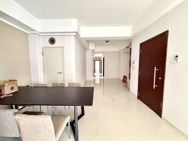 Spacious 4 Bedrooms Condo for rent, , 4 Bedrooms, 1,600 sqft, Apartment For Rent, by Clarie Lim, 500100703 - Interior - PropertyGuru.com.sg