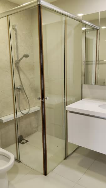 Sky Habitat, 9 Bishan Street 15, 2 Bedrooms, 1,206 sqft, Condominium For Rent, by Kim Low, 500100713 - Bathroom - PropertyGuru.com.sg