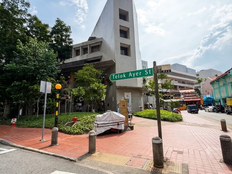 Shophouse Office For Rent. Telok Ayer Street. Fully-fitted with 1 meeting room, Telok Ayer Street, Amoy Street, Stanley Street, Club Street, 1,000 sqft, Office For Rent, by Sophia Ho, 500100728 - CommercialGuru.com.sg