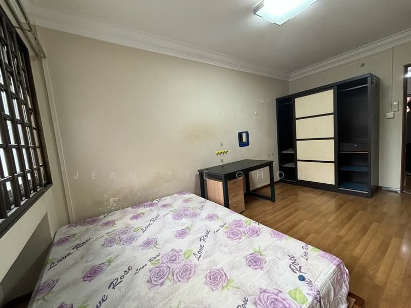 504 Choa Chu Kang Street 51 HDB Flat For Sale at S$ 550,000 | PropertyGuru Singapore - Bedroom
