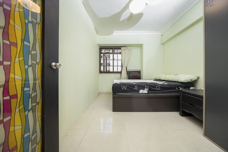 298B Compassvale Street HDB Flat For Sale at S$ 750,000 | PropertyGuru Singapore - Bedroom