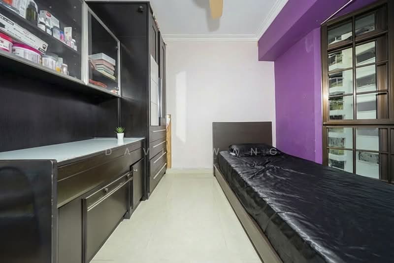 298B Compassvale Street HDB Flat For Sale at S$ 750,000 | PropertyGuru Singapore - Bedroom