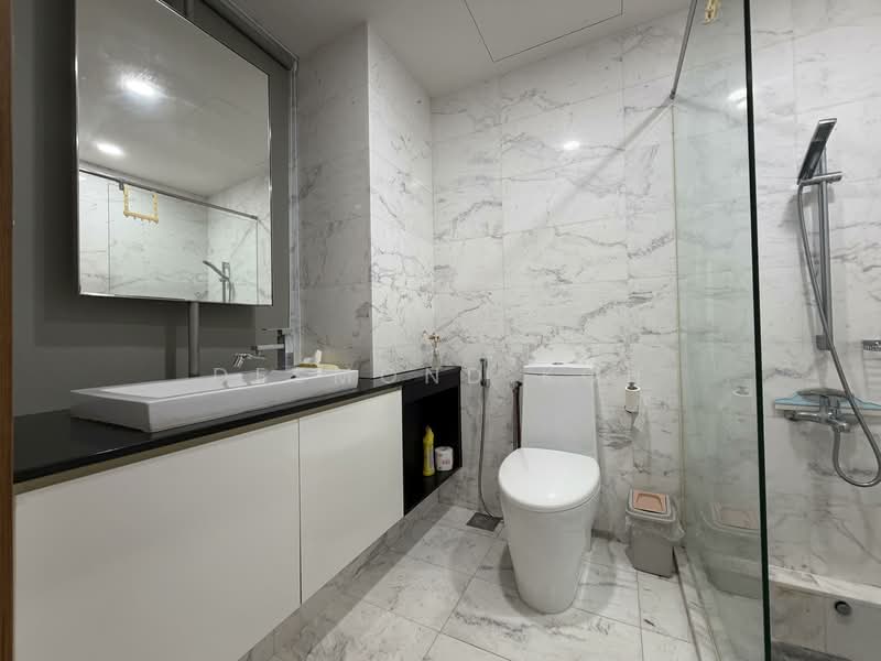 Waterfront Key, 770 Bedok Reservoir Road, 3 Bedrooms, 1,300 sqft, Condominium For Rent, by Desmond Koh, 500100752 - Bathroom - PropertyGuru.com.sg