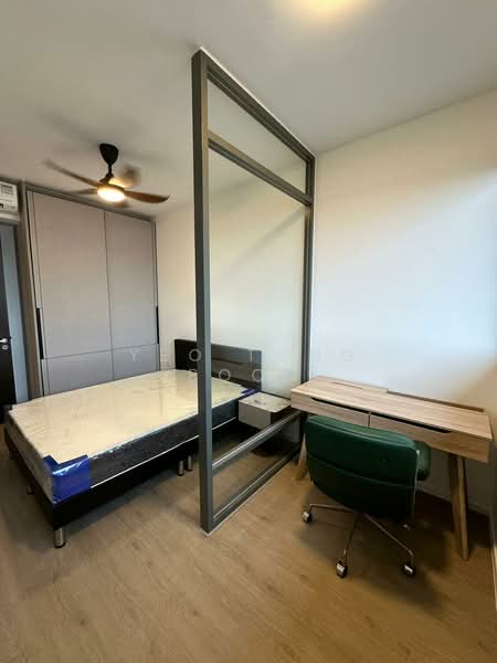 Clavon Condominium For Sale at S$ 1,180,000 | PropertyGuru Singapore - Bedroom