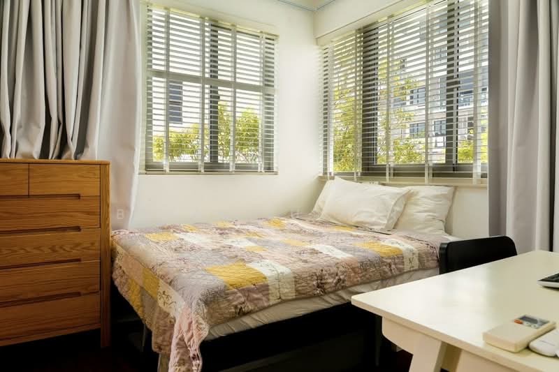 Laverne's Loft Condominium For Sale at S$ 748,000 | PropertyGuru Singapore - Bedroom