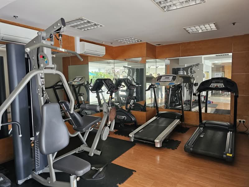 Sunshine Plaza, 10 Prinsep Link, Room Rental, 150 sqft, Apartment For Rent, by Kelvin Ho, 500100772 - Gym - PropertyGuru.com.sg